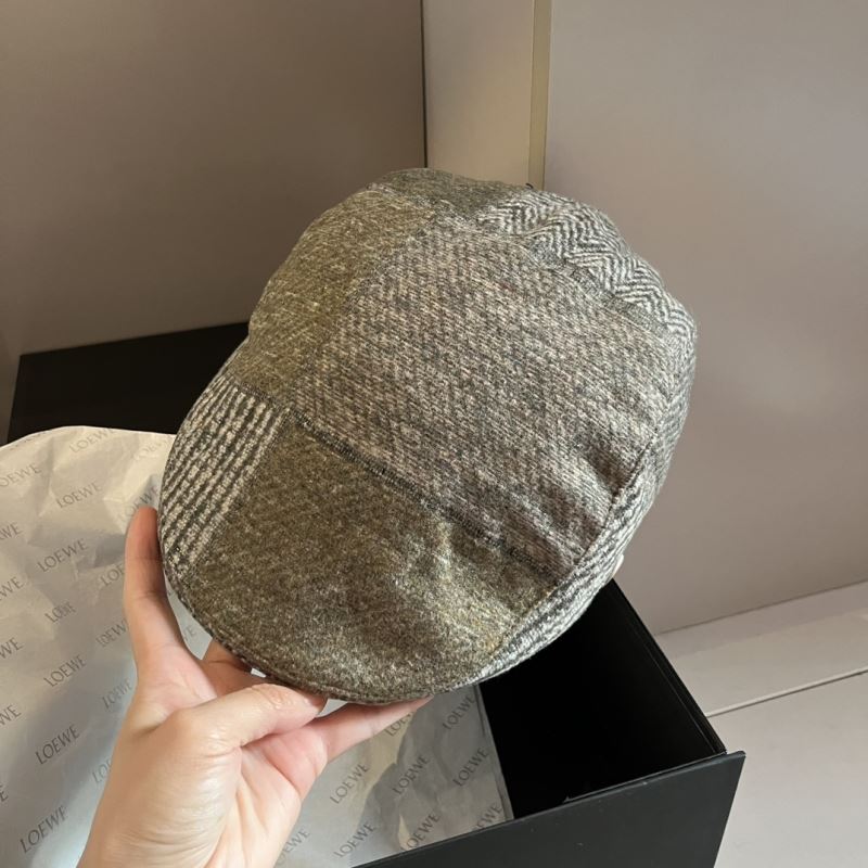 Loewe Caps